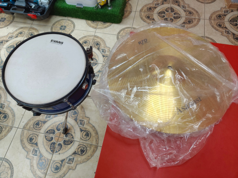 Барабан,тарелки   1