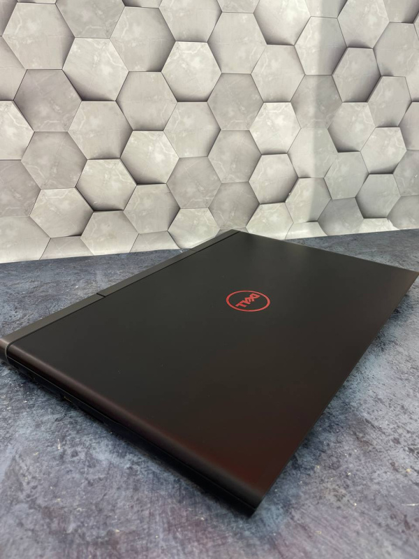 Купить Ноутбук Dell P65F Б/У за 0 руб. — состояние 9/10