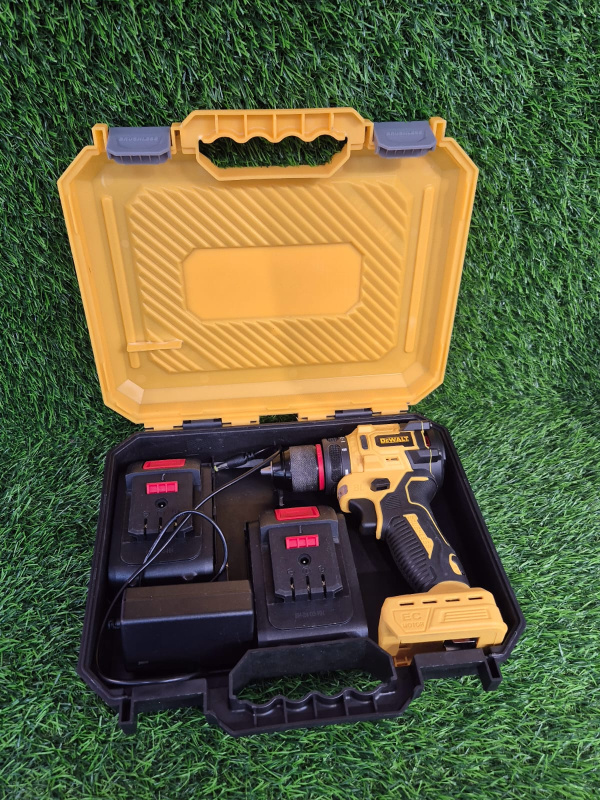 Шуруповерт Dewalt Не указана