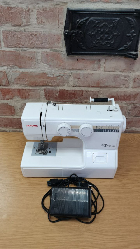 Швейная машина Janome  mystale 100
