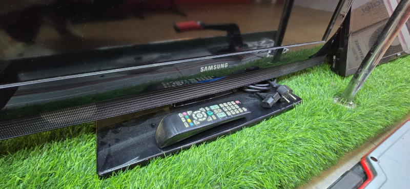 Телевизор Samsung LE32B350F1W