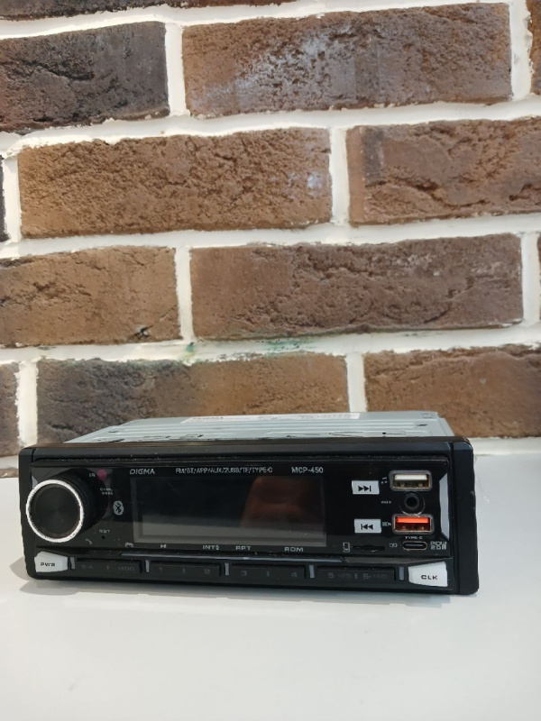 Автомагнитола Digma MCP-450