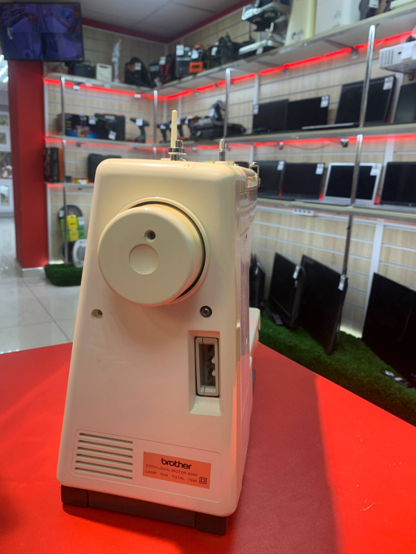 Швейная машина Brother VX-2080