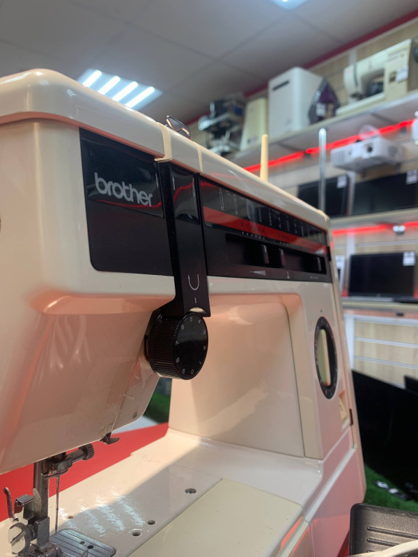 Швейная машина Brother VX-2080