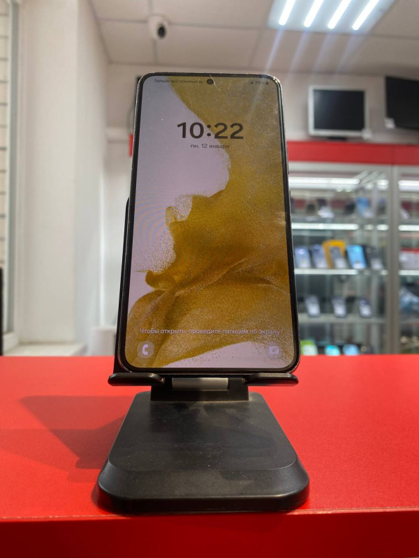Мобильный телефон Samsung Galaxy S22