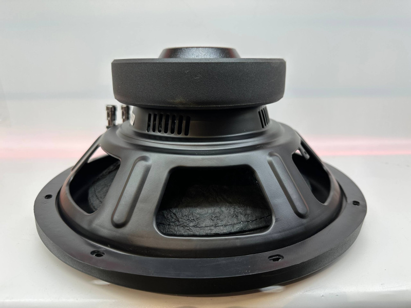 Авто сабвуфер Magnum 12 magnum 300v