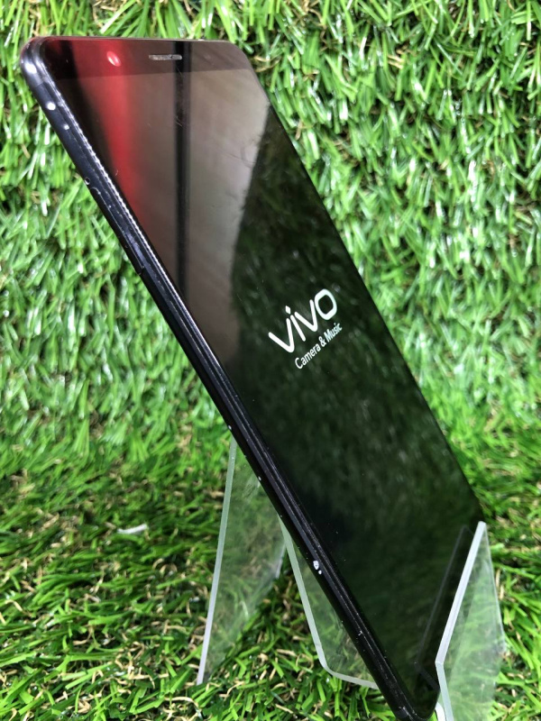 Мобильный телефон Vivo X20
