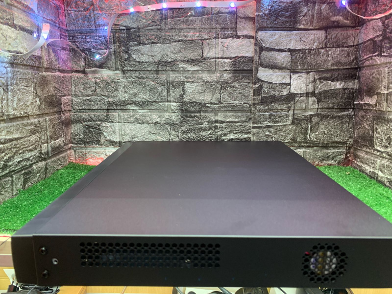 Видеорегистратор Видеорегестратор HiWatch DS--H216UA(B)