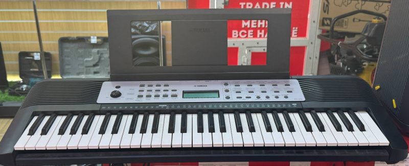 Синтезатор Yamaha YPT-270