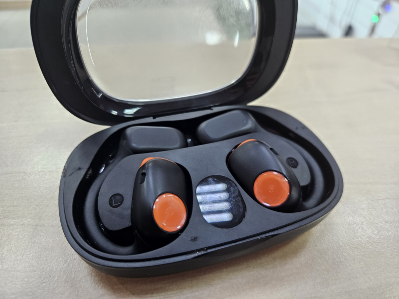 Наушники  Black