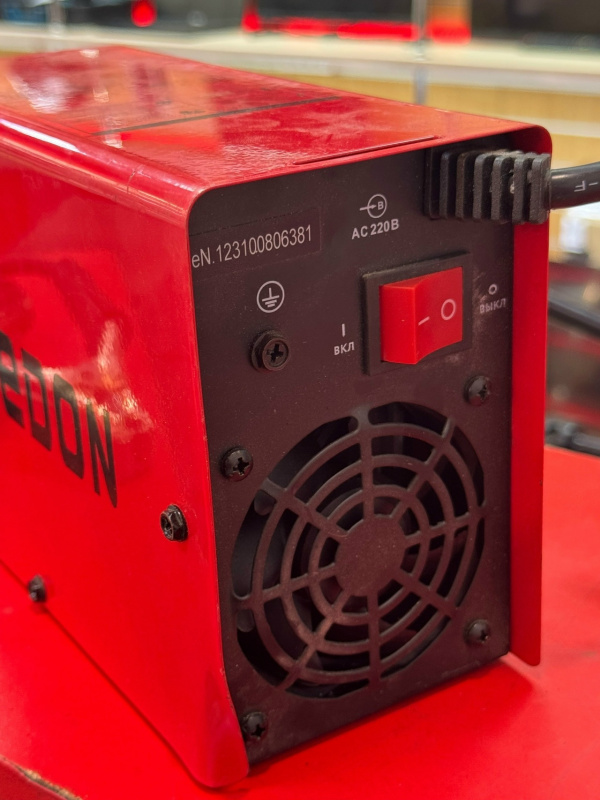 Сварочный аппарат - инвертор ММА Edon TB 250