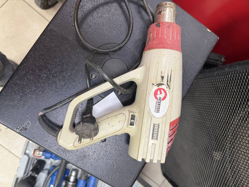 Строительный фен Intertool DT-2420