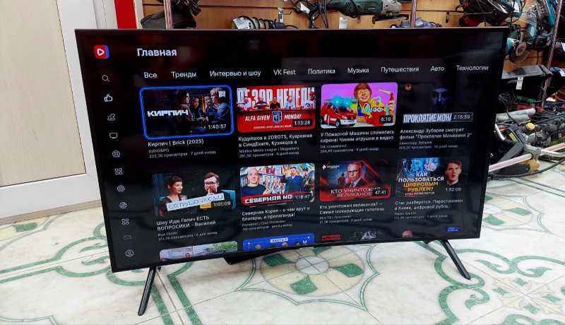 Телевизор Samsung UE49NU7300U