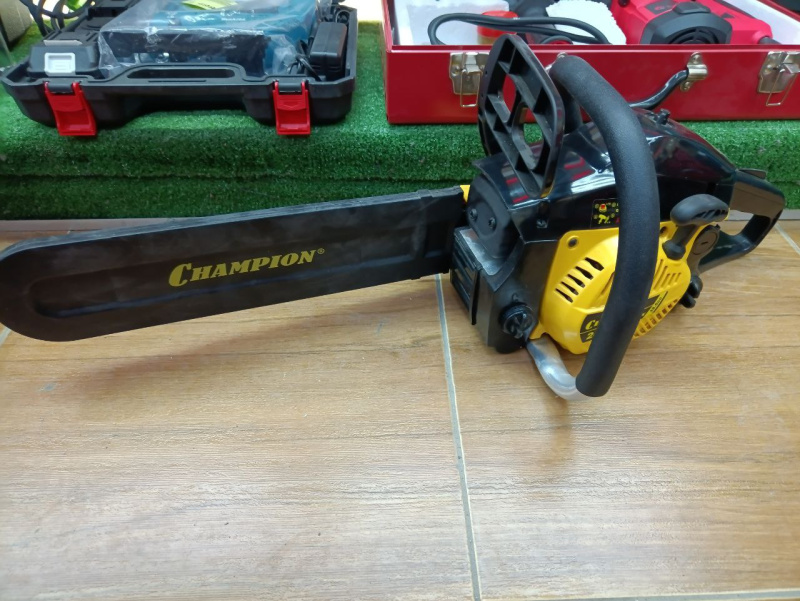 Бензопила Champion 240-16