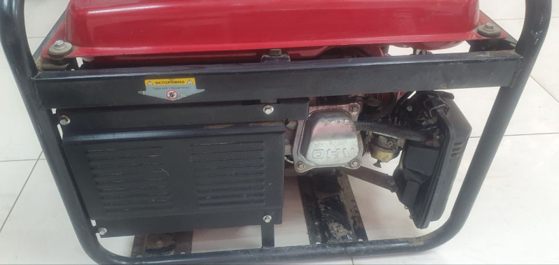 Бензогенератор Elitech БЭС 3000 Р