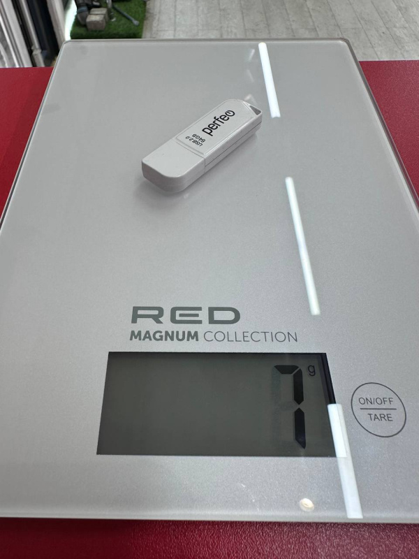 Весы  Red Magnum Collection