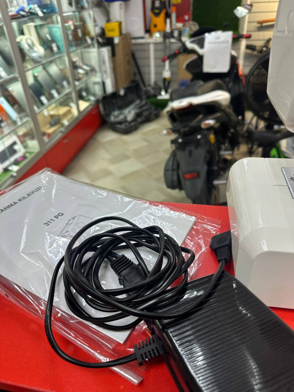 Швейная машина Janome 311 pg