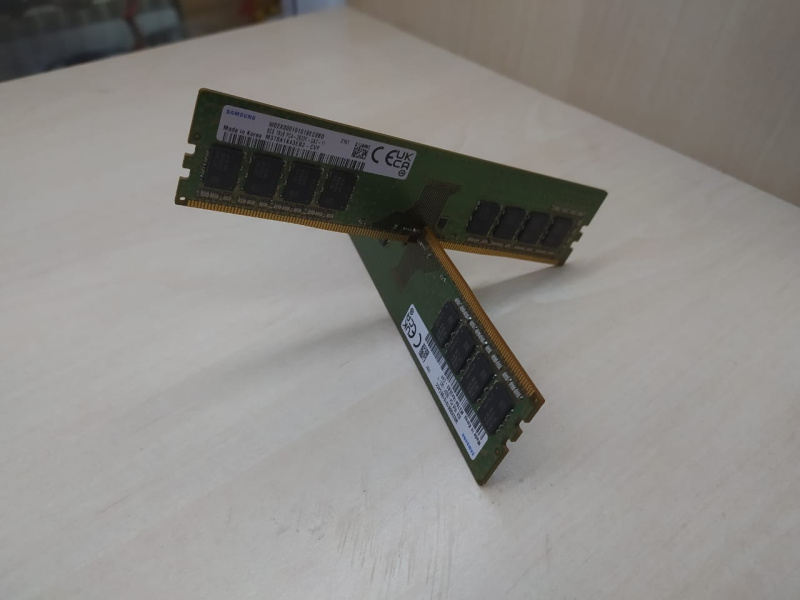 ОПЕРАТИВНАЯ ПАМЯТЬ Samsung M378A1K43EB2-CVF