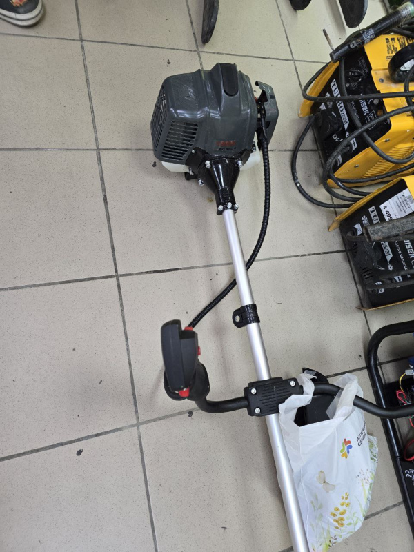 Бензотриммер GEOS bc330