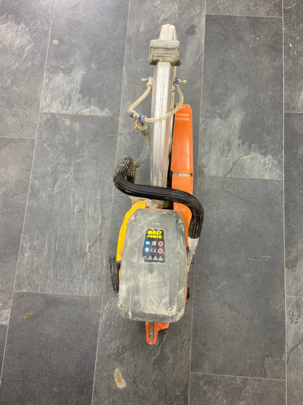 Бензорез Most GC-7700