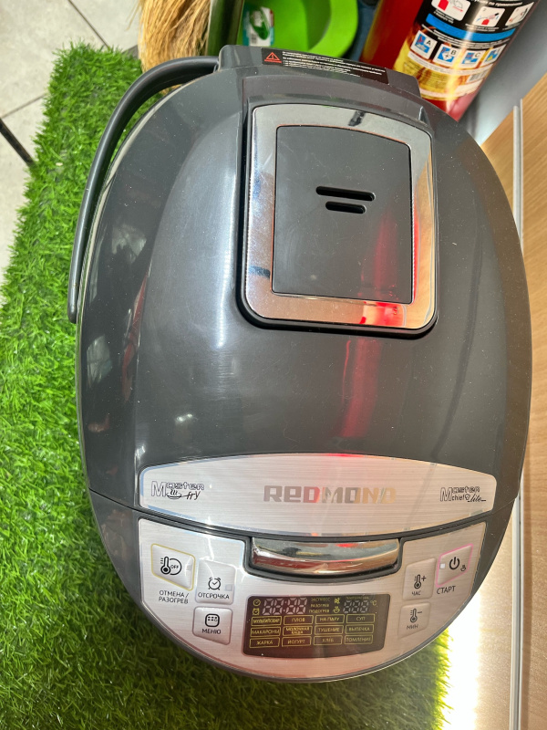 Мультиварка мультиваркка Redmond rmc-fm4520