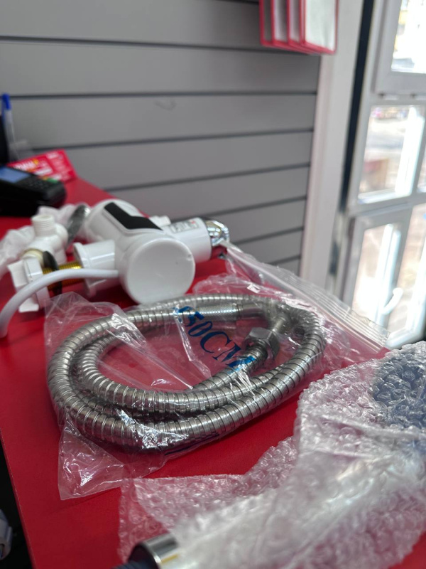 Водонагреватель электрический  1