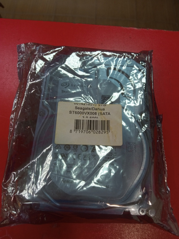 Жесткий диск -- Seagate ST6000VX001