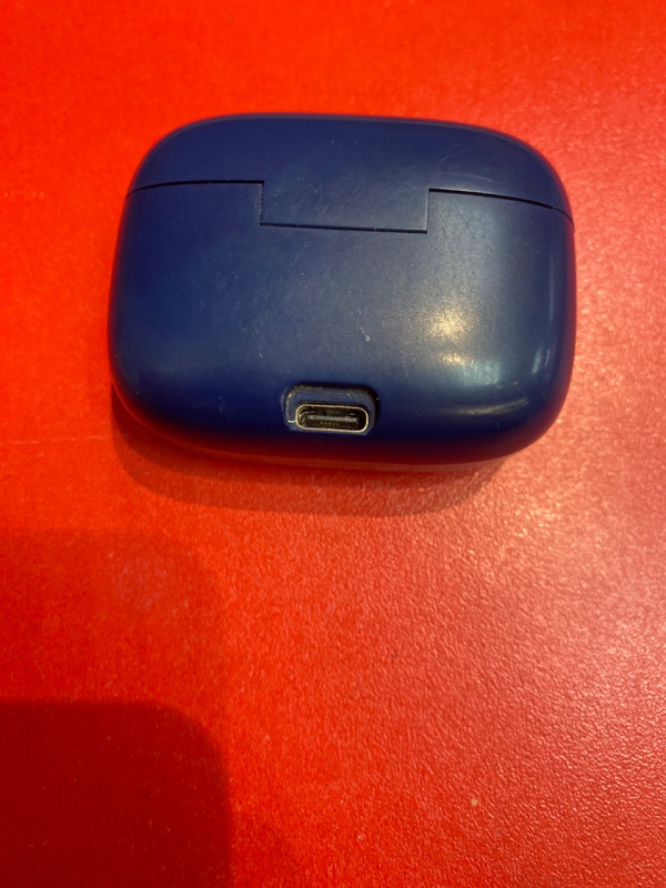 Наушники JBL Buds