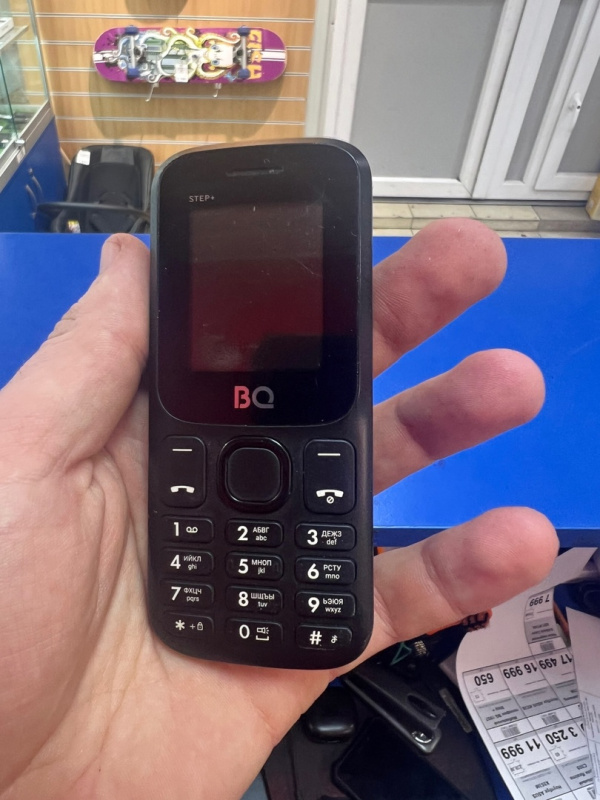 Мобильный телефон BQ 1807 Step