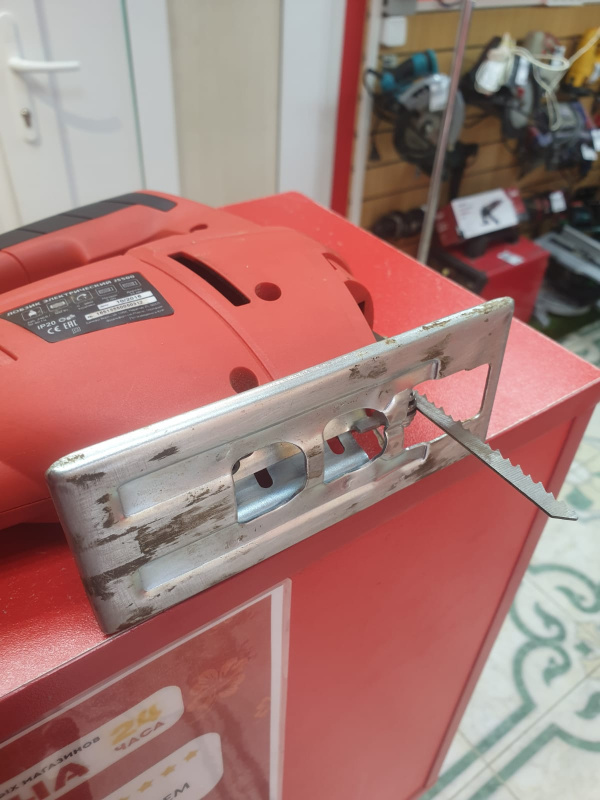 Электролобзик Military JS500