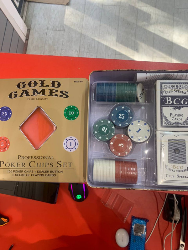 Настрольная игра Набор  для покера 100