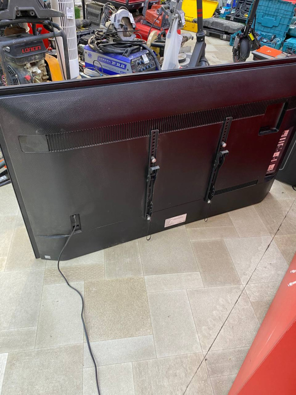 Телевизор Sony KD-55XH8005