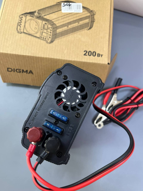 Авто аксессуар Автомобильное зарядное устройство Digma AL1200-12w