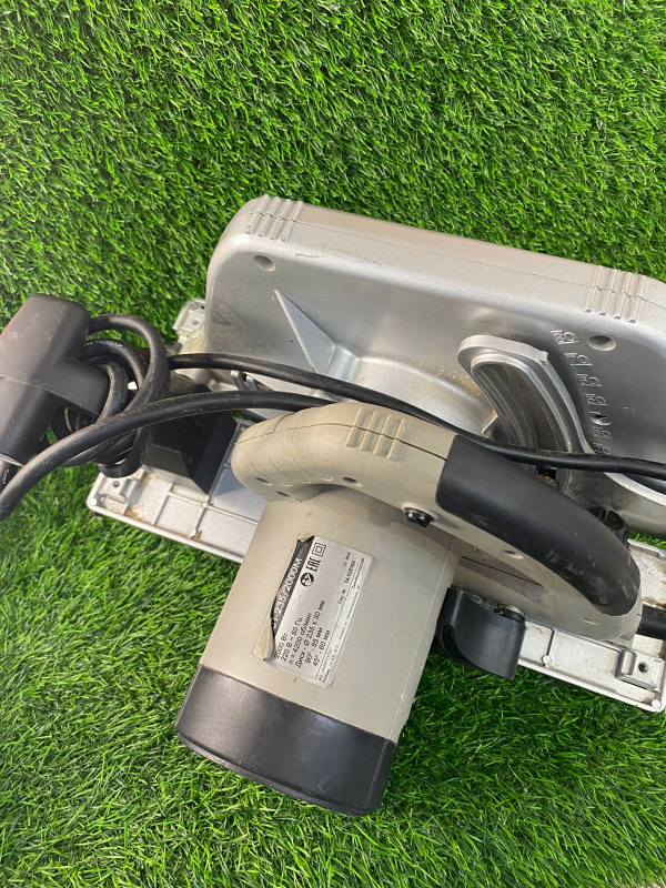 Циркулярная пила Интерскол ДП-235/2000м