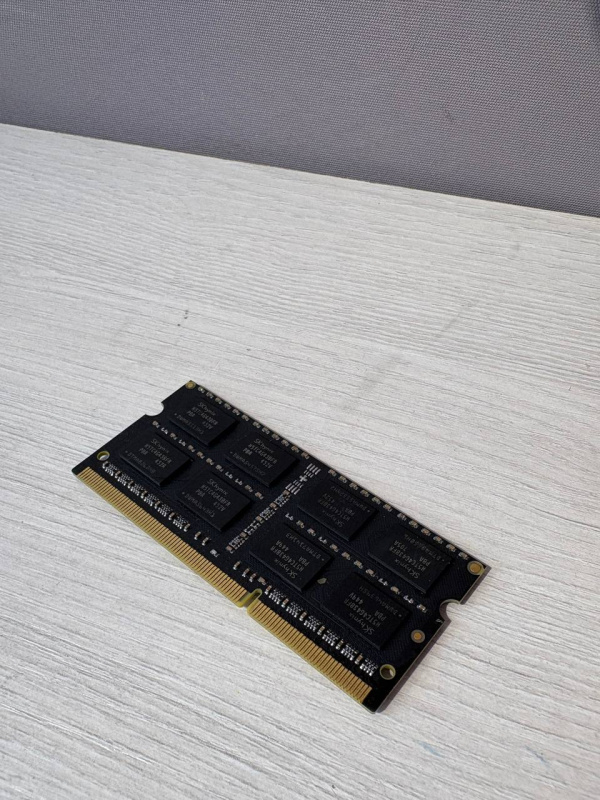 Оперативная память 8GB DDR4 Digma DGMAS31600008D