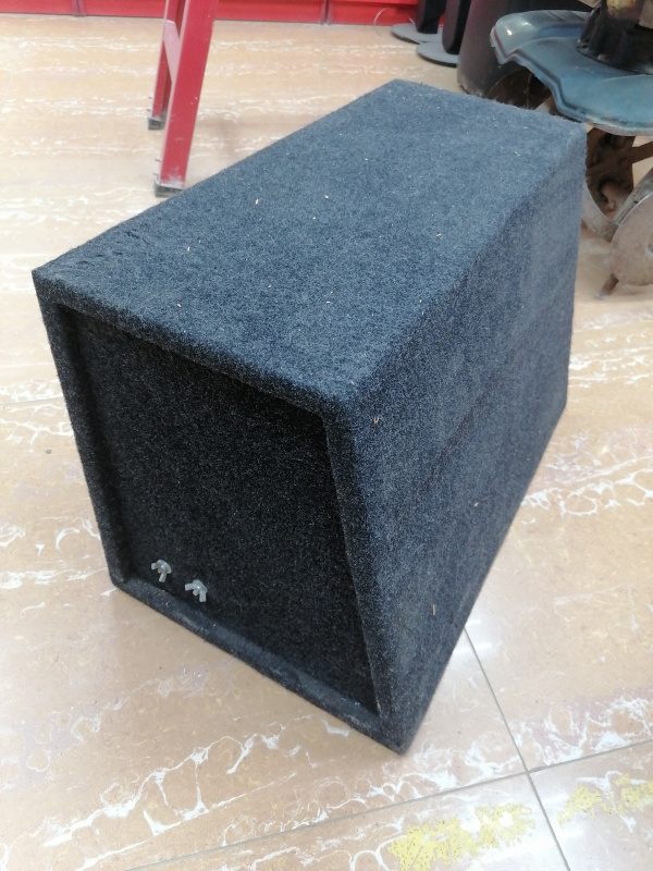 Авто сабвуфер Machete 12