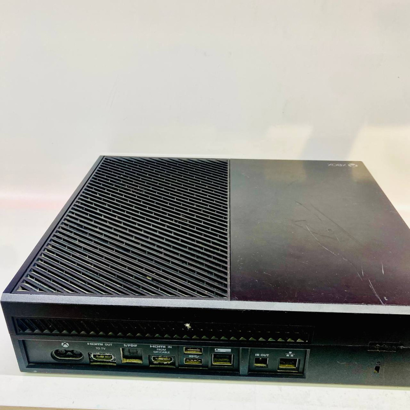 Игровая приставка Xbox One