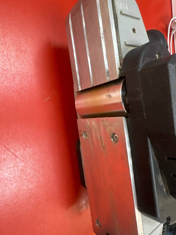 Электрорубанок Интерскол Р-82-650