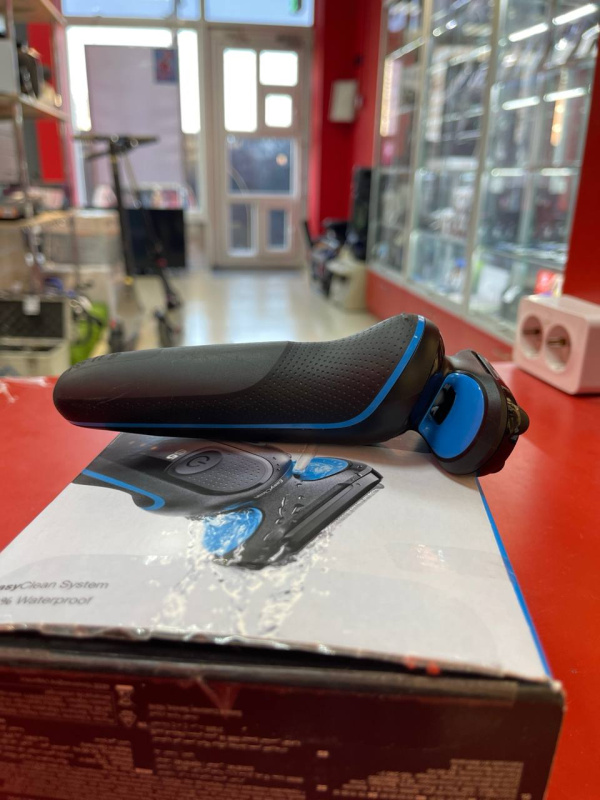 Электробритва мужская Braun Series 5 50-B1000s