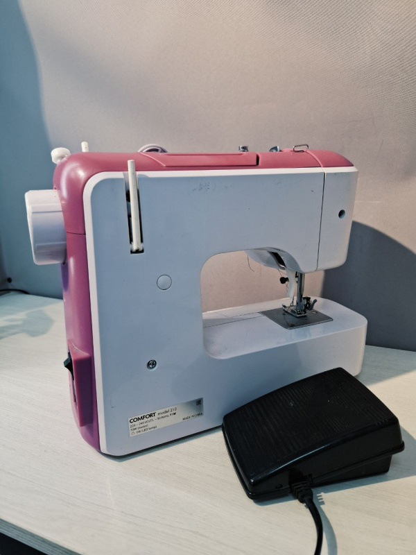 Швейная машина Comfort Model 210