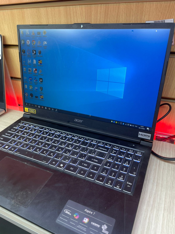 Ноутбук Acer Aspire 7