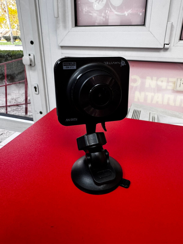 Видеорегистратор Nai navitel r200nv