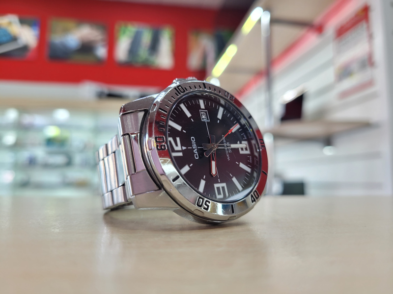 Часы наручные Casio MTP-VD01D-1B