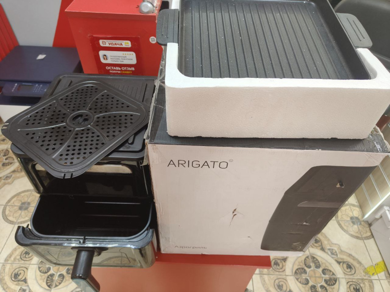 Аэрогриль  air fryer 300 hd6704 b