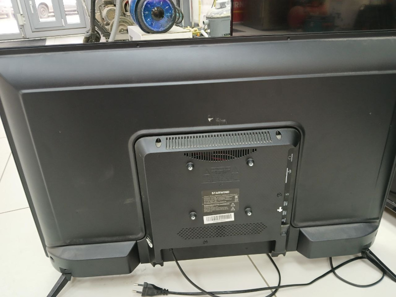 Телевизор Starwind SW-LED32SA300