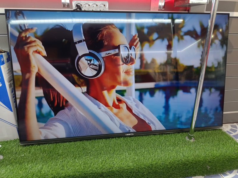 Телевизор VESTA 50V3500