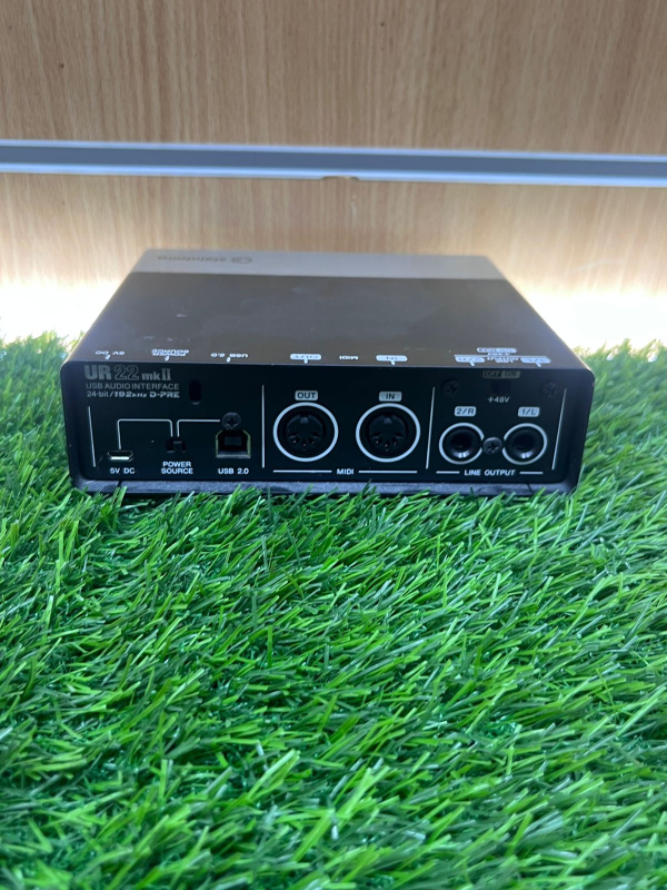 Ресивер Steinberg Звуковая карта UR22