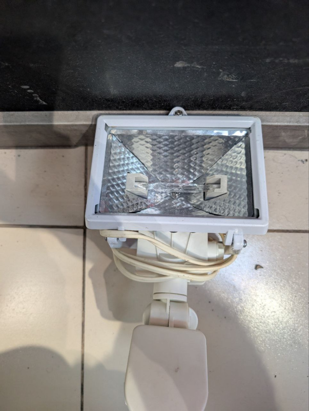 прожектор с датчиком движения Navigator 150