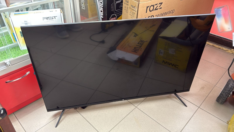 Телевизор DEXP 43UCY1