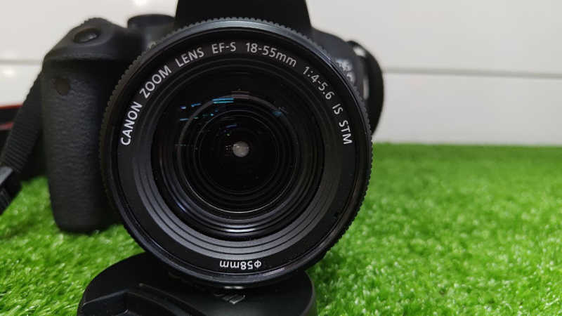 Фотоаппарат Canon EOs 800D